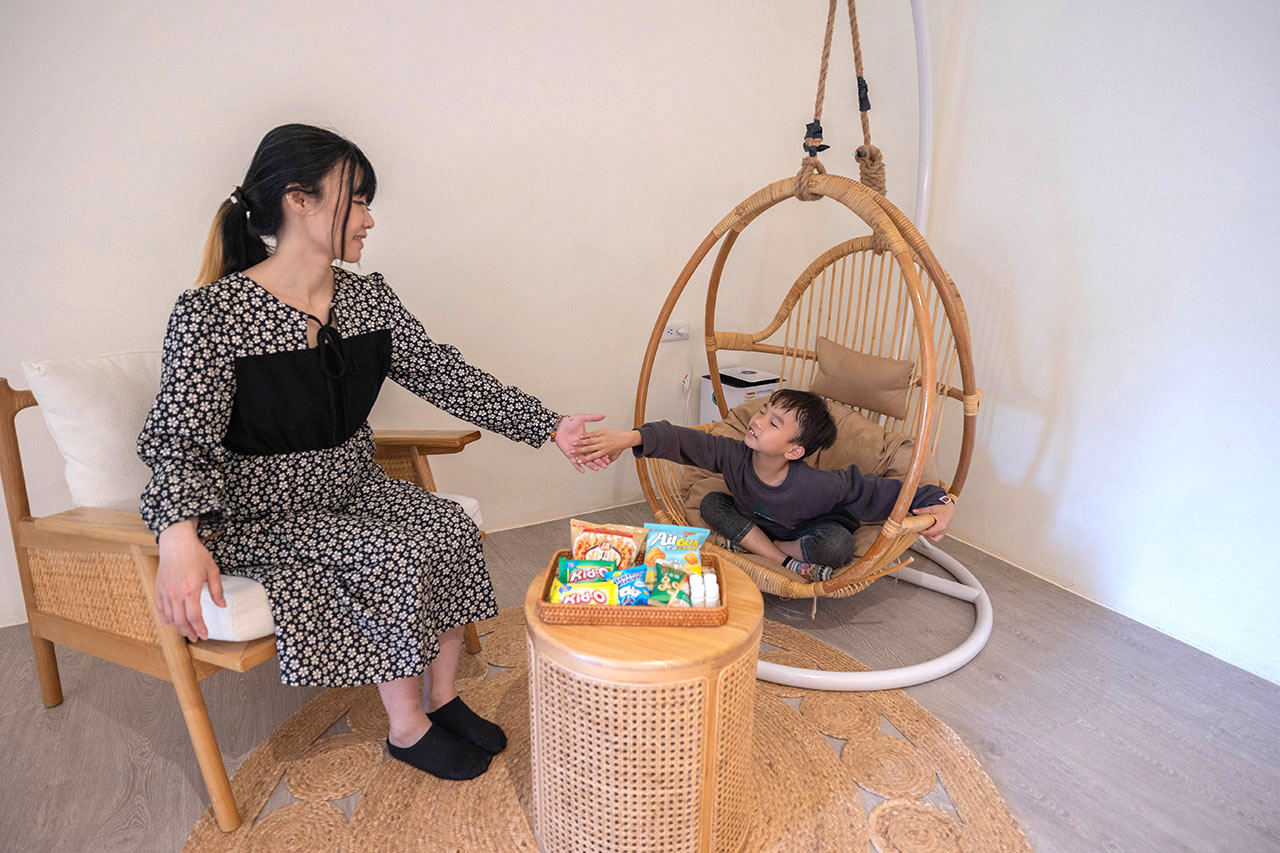 葉子祕境 森林villa住宿 4.9分超高評價,戲水泳池、高爾夫、桌遊,自然共舞南投五星級民宿,2026南投住宿推薦 1584 葉子祕境 森林villa住宿 4.9分超高評價,戲水泳池、高爾夫、桌遊,自然共舞南投五星級民宿,2026南投住宿推薦 1583