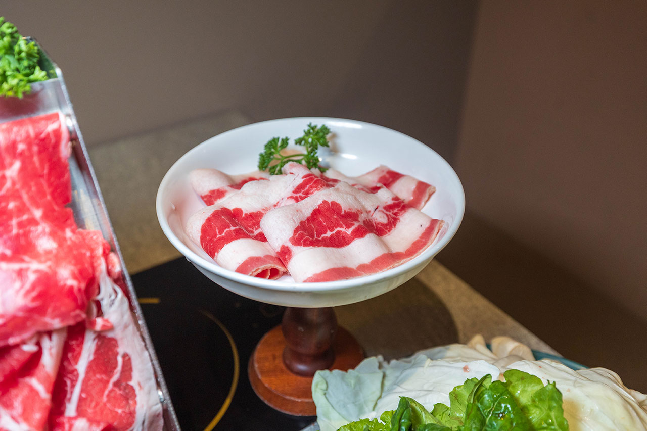 月團圓雞湯鍋 美術園道店|最新台中吃到飽火鍋40樣以上自助吧,超香皮蛋香菜火鍋一人就能獨享吃到飽,2026台中西區美食推薦 888 月團圓雞湯鍋 美術園道店|最新台中吃到飽火鍋40樣以上自助吧,超香皮蛋香菜火鍋一人就能獨享吃到飽,2026台中西區美食推薦 887
