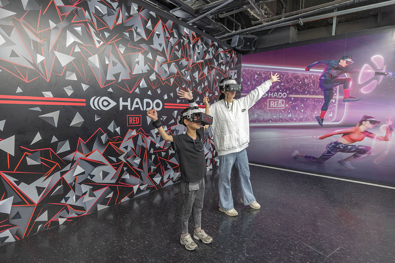 【2026台中景點】鬪次元科技運動：HADO AR電子躲避球挑戰最強台中室內聚會團建運動！好鬪格子超好玩反應力+智力的雙重考驗，台中西區景點推薦 15