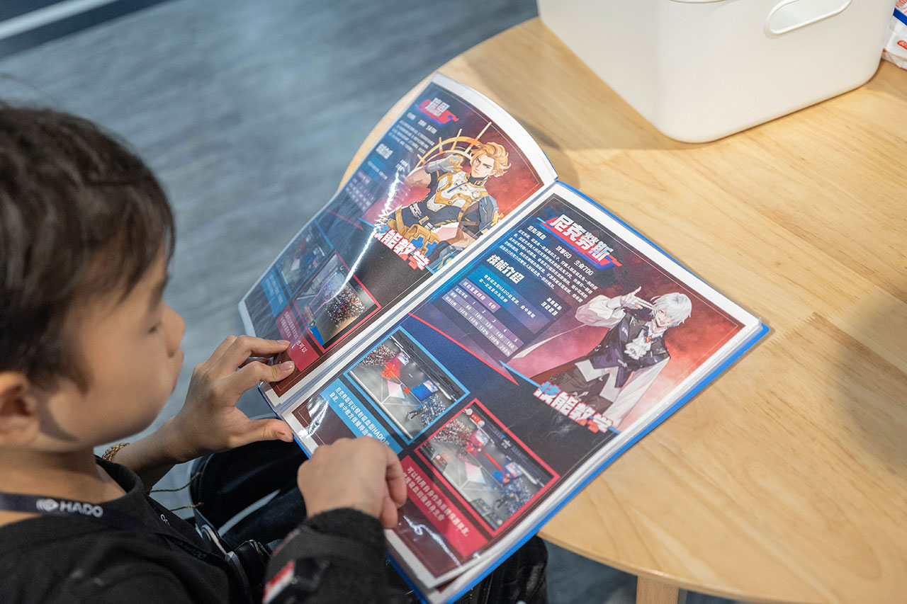 【2026台中景點】鬪次元科技運動：HADO AR電子躲避球挑戰最強台中室內聚會團建運動！好鬪格子超好玩反應力+智力的雙重考驗，台中西區景點推薦 23