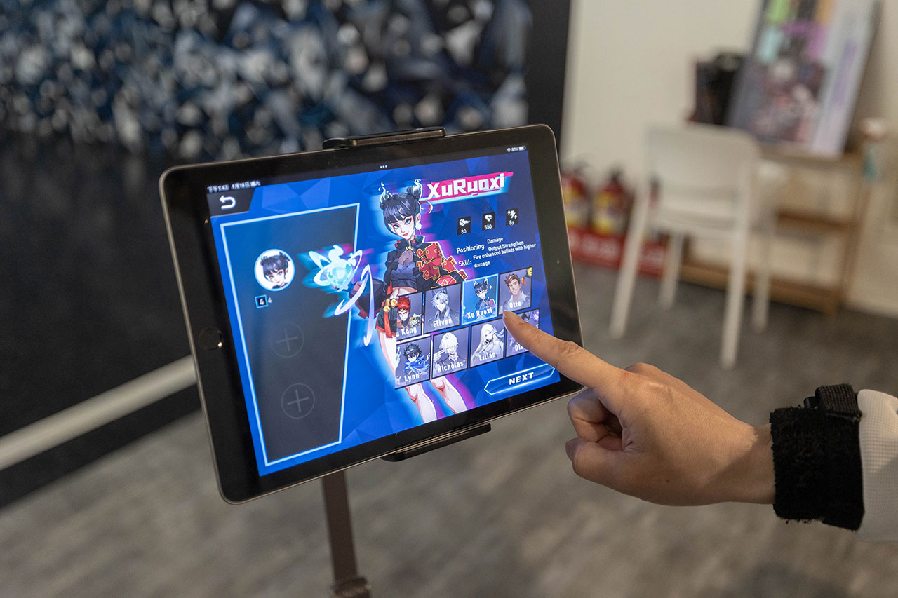 【2026台中景點】鬪次元科技運動：HADO AR電子躲避球挑戰最強台中室內聚會團建運動！好鬪格子超好玩反應力+智力的雙重考驗，台中西區景點推薦 27