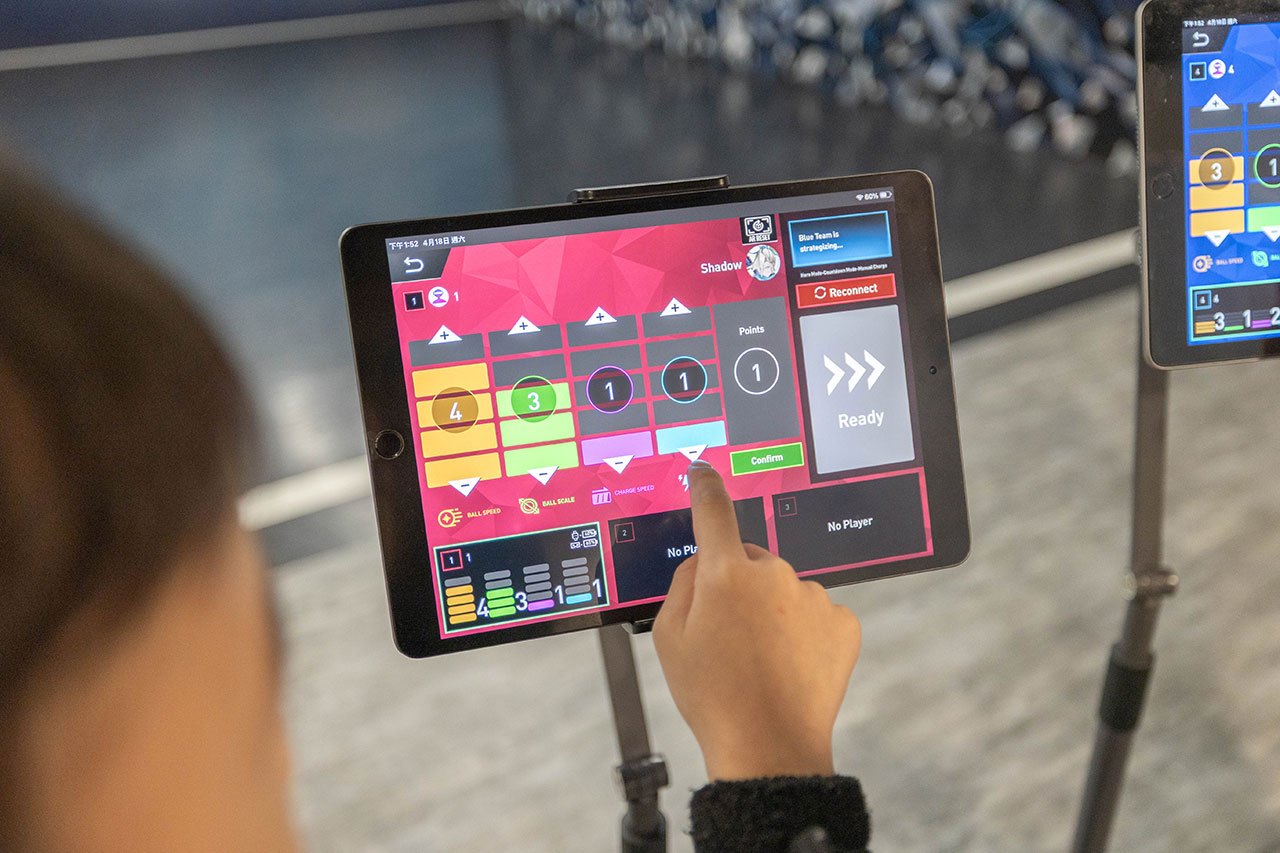 【2026台中景點】鬪次元科技運動：HADO AR電子躲避球挑戰最強台中室內聚會團建運動！好鬪格子超好玩反應力+智力的雙重考驗，台中西區景點推薦 35