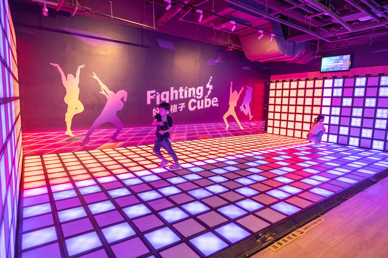 【2026台中景點】鬪次元科技運動：HADO AR電子躲避球挑戰最強台中室內聚會團建運動！好鬪格子超好玩反應力+智力的雙重考驗，台中西區景點推薦 59