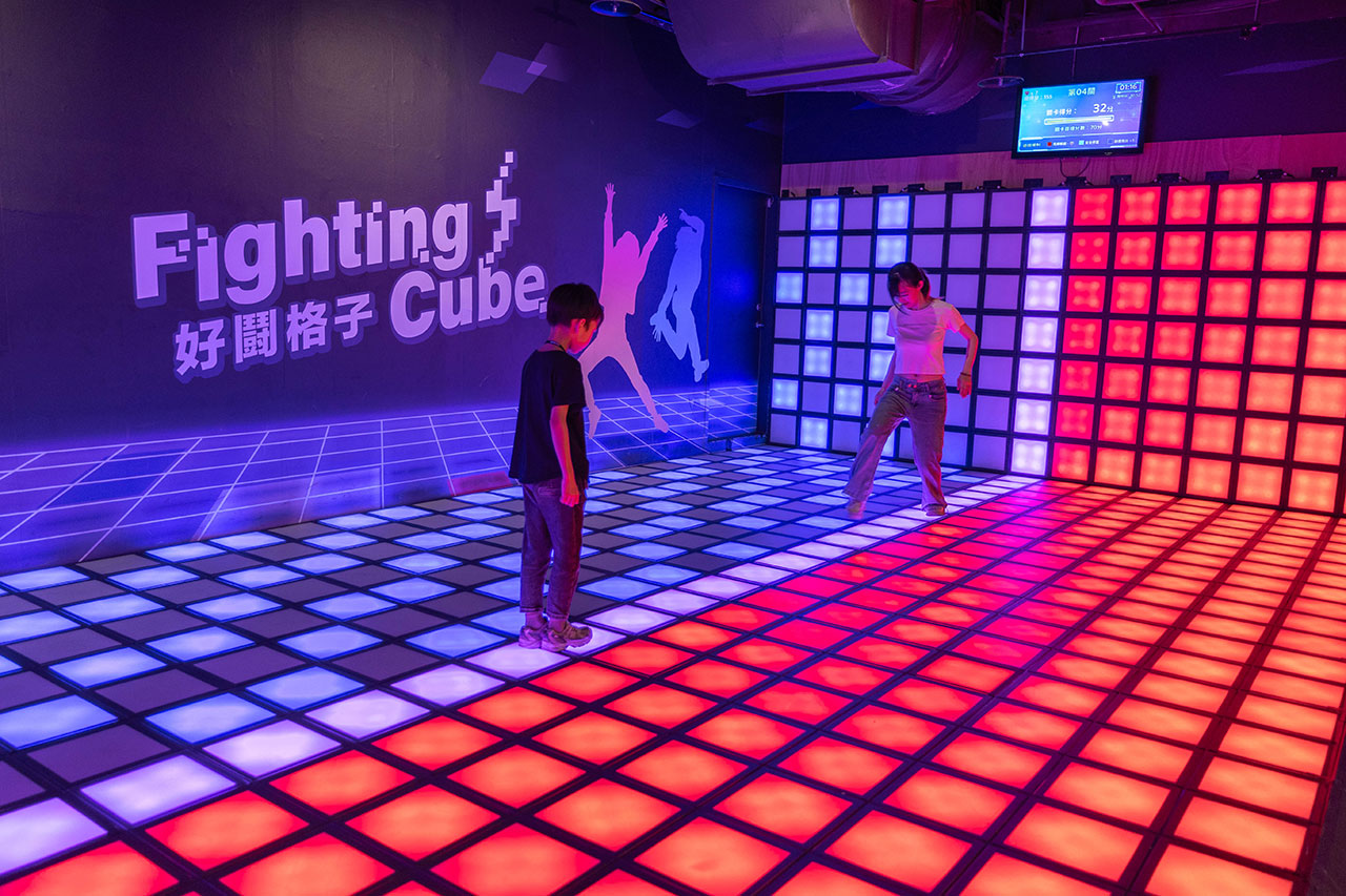 【2026台中景點】鬪次元科技運動：HADO AR電子躲避球挑戰最強台中室內聚會團建運動！好鬪格子超好玩反應力+智力的雙重考驗，台中西區景點推薦
