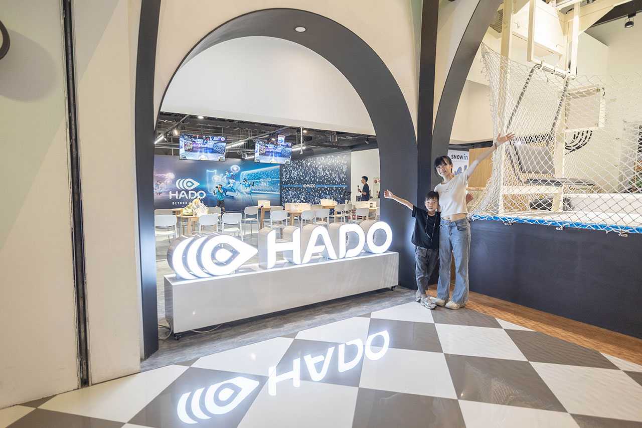 【2026台中景點】鬪次元科技運動：HADO AR電子躲避球挑戰最強台中室內聚會團建運動！好鬪格子超好玩反應力+智力的雙重考驗，台中西區景點推薦 3