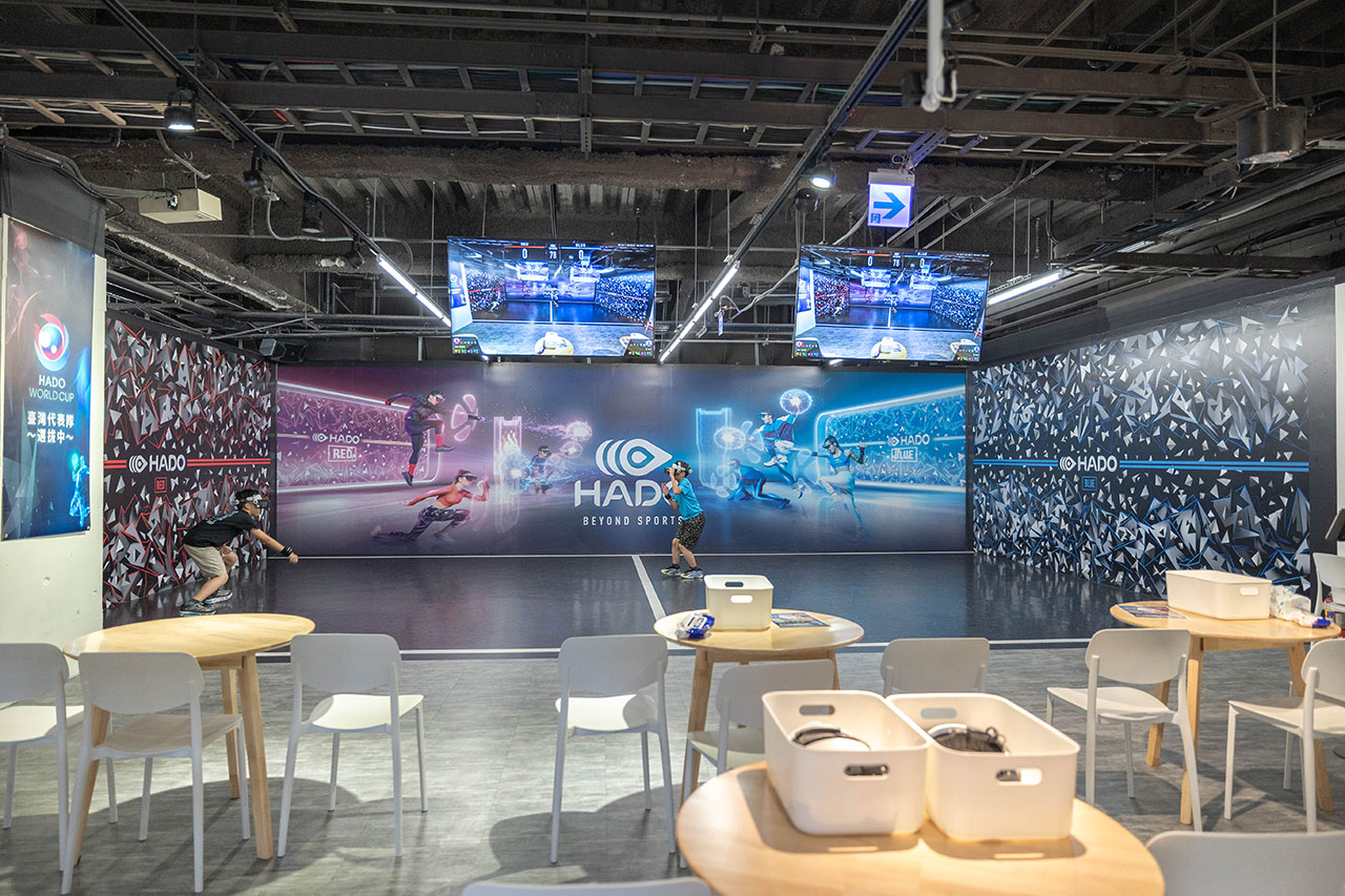 【2026台中景點】鬪次元科技運動：HADO AR電子躲避球挑戰最強台中室內聚會團建運動！好鬪格子超好玩反應力+智力的雙重考驗，台中西區景點推薦 7