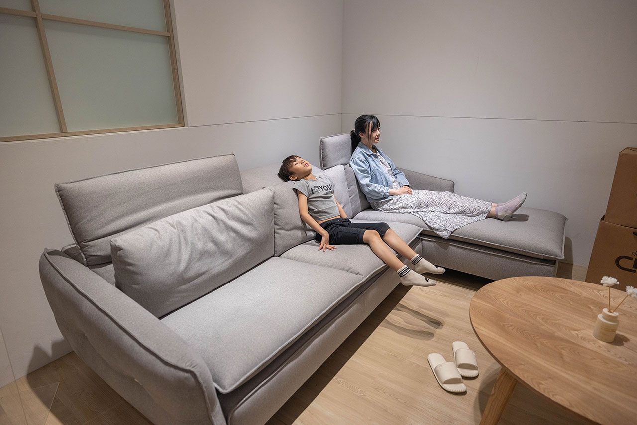 所丘家居 台灣製造工廠直營，全台連鎖十年保固！功能沙發、客製化沙發，組合沙發多種家具等你來挑選，上百坪沙發體驗館2026家具行推薦 29
