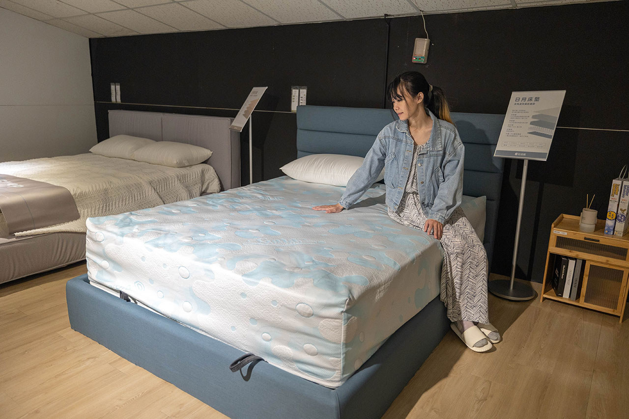 所丘家居 台灣製造工廠直營，全台連鎖十年保固！功能沙發、客製化沙發，組合沙發多種家具等你來挑選，上百坪沙發體驗館2026家具行推薦 39