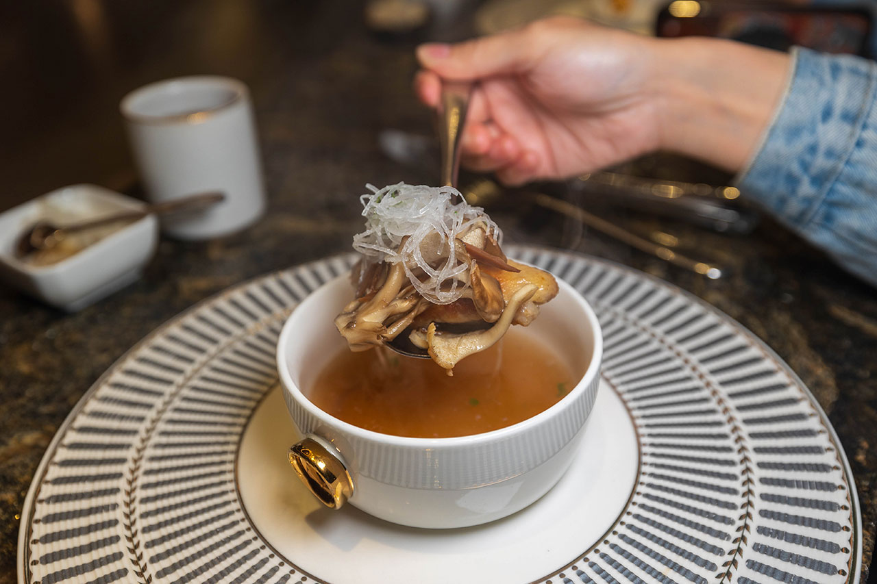 藍帶米淇鐵板燒！主打熟食的台中無菜單料理，活體龍蝦、頂級和牛多樣頂級海陸美食一次吃到爽，2026台中北屯區美食推薦 31
