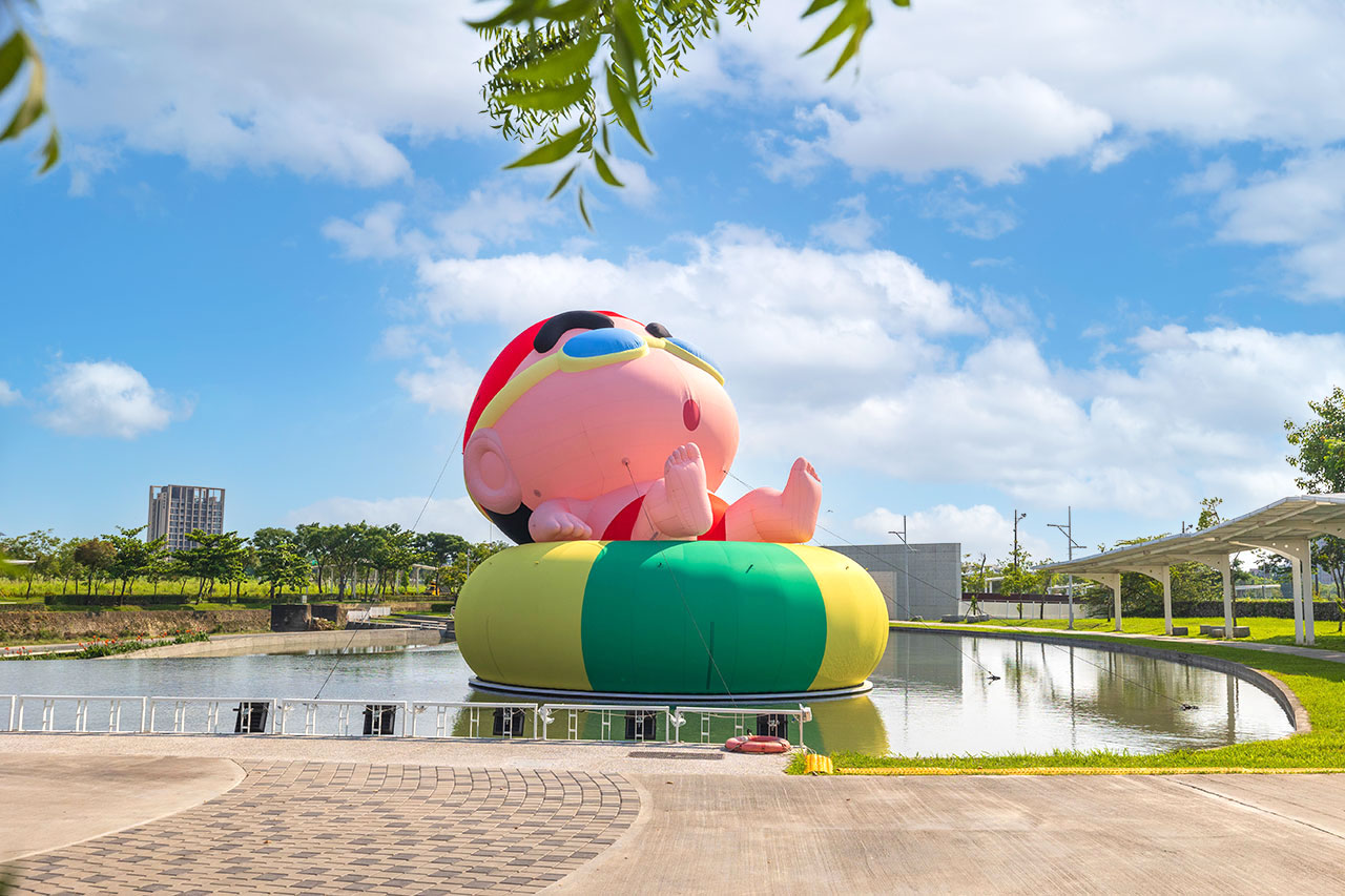 2026 屏東夏日狂歡祭開跑！蠟筆小新互動特展、免費水陸狂歡樂園、巧虎波力夏日劇場，暑假最強屏東親子旅遊景點終極全攻略！