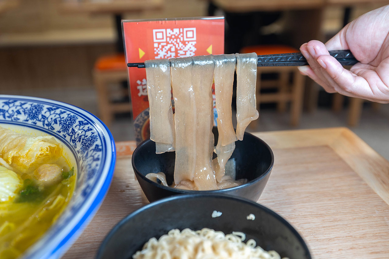 冒香香一中店,比臉大巨無霸川菜鍋物,紅油冒菜鍋香辣湯底14豐富配料讓你一次大飽口福,台中北區美食推薦 126 冒香香一中店,比臉大巨無霸川菜鍋物,紅油冒菜鍋香辣湯底14豐富配料讓你一次大飽口福,台中北區美食推薦 125
