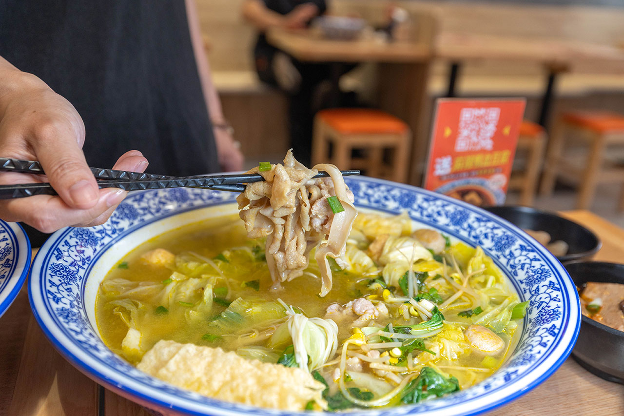 冒香香一中店,比臉大巨無霸川菜鍋物,紅油冒菜鍋香辣湯底14豐富配料讓你一次大飽口福,台中北區美食推薦 124 冒香香一中店,比臉大巨無霸川菜鍋物,紅油冒菜鍋香辣湯底14豐富配料讓你一次大飽口福,台中北區美食推薦 123