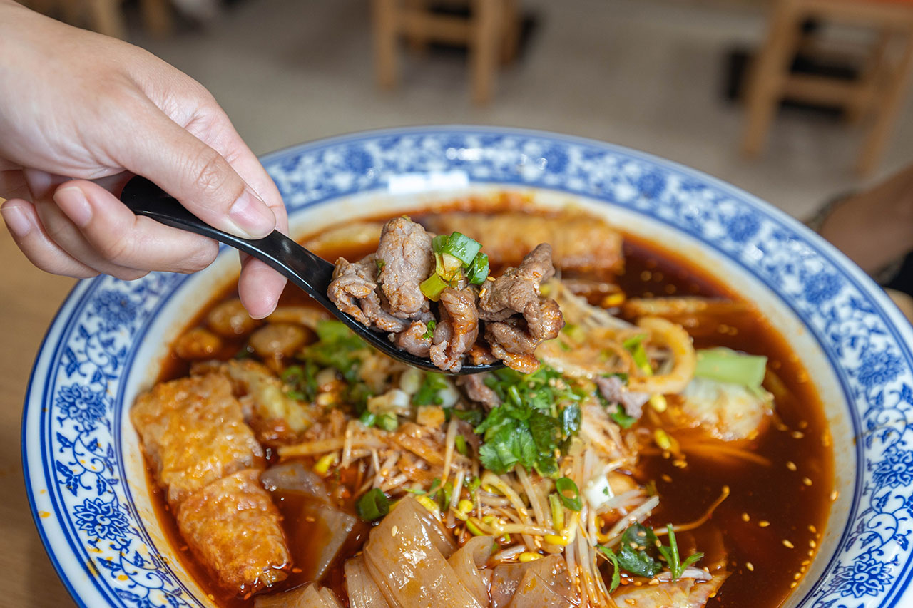 冒香香一中店,比臉大巨無霸川菜鍋物,紅油冒菜鍋香辣湯底14豐富配料讓你一次大飽口福,台中北區美食推薦 114 冒香香一中店,比臉大巨無霸川菜鍋物,紅油冒菜鍋香辣湯底14豐富配料讓你一次大飽口福,台中北區美食推薦 113