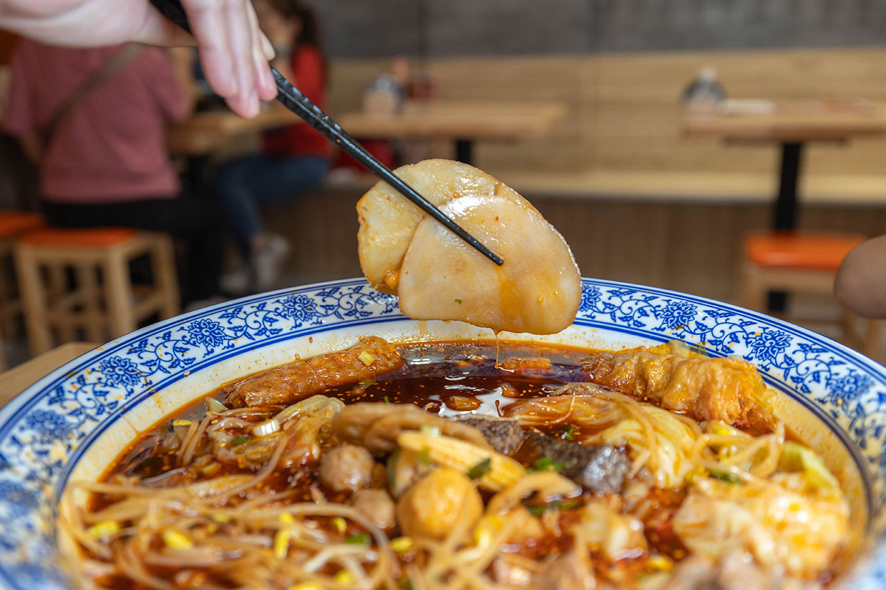 冒香香一中店,比臉大巨無霸川菜鍋物,紅油冒菜鍋香辣湯底14豐富配料讓你一次大飽口福,台中北區美食推薦 108 冒香香一中店,比臉大巨無霸川菜鍋物,紅油冒菜鍋香辣湯底14豐富配料讓你一次大飽口福,台中北區美食推薦 107