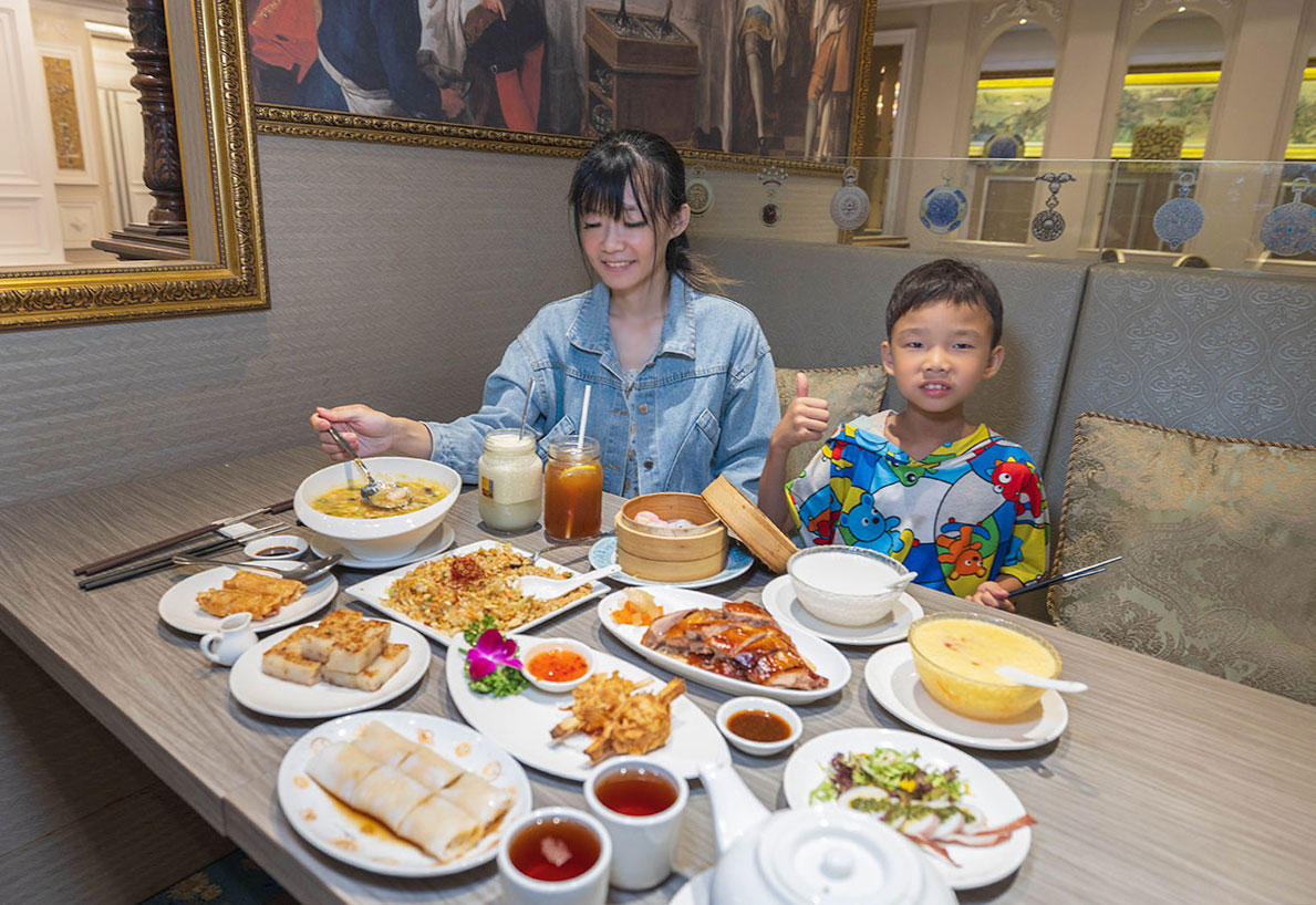 瀚熙軒茶餐廳|新天地美食與西洋博物館藝境時光之旅:2026台中東區美食推薦!結合千件歐洲古董與創意港式飲茶的台中隱藏版聚餐首選 222 瀚熙軒茶餐廳|新天地美食與西洋博物館藝境時光之旅:2026台中東區美食推薦!結合千件歐洲古董與創意港式飲茶的台中隱藏版聚餐首選 221