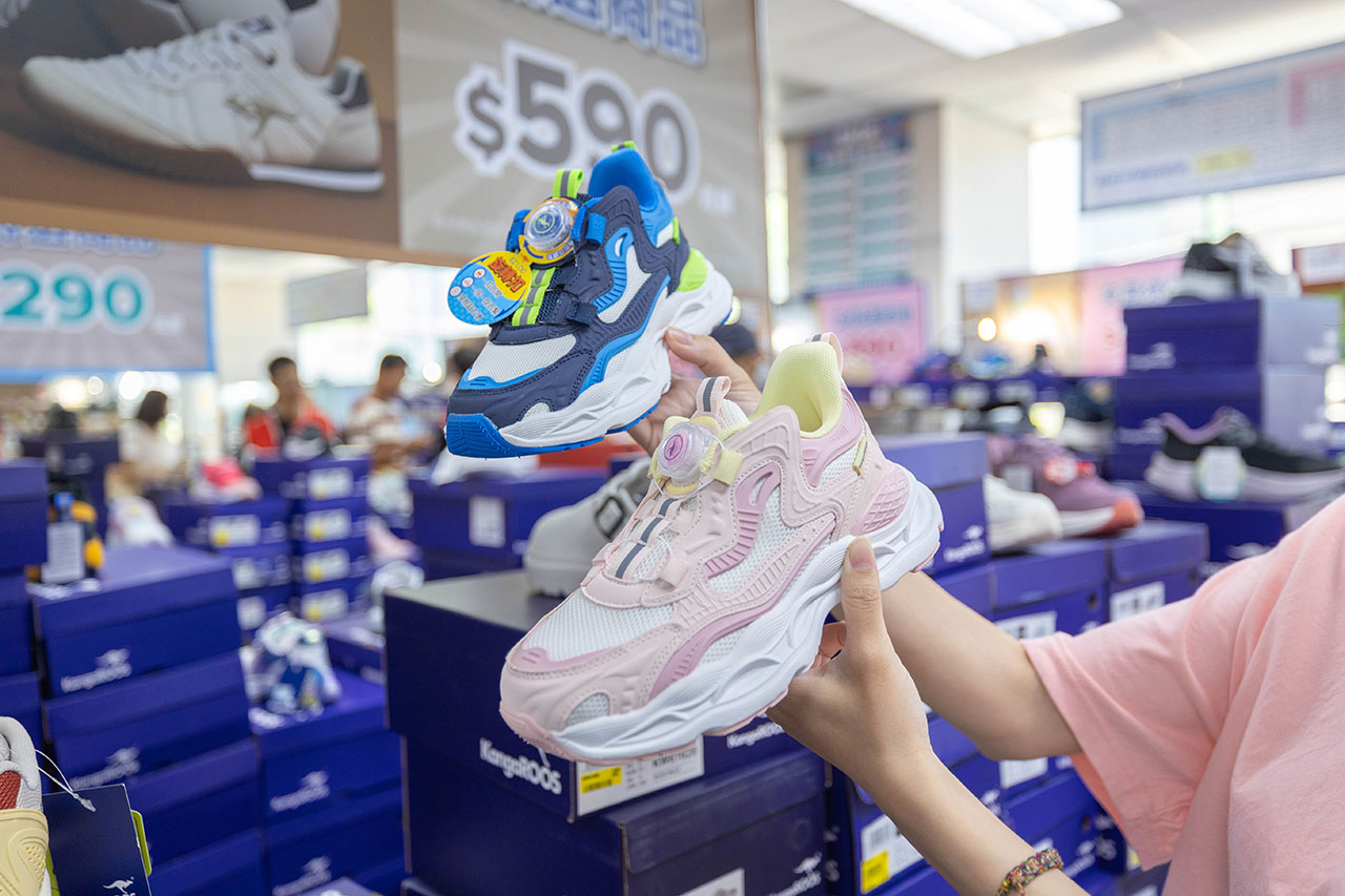 2026鞋子夏季特賣會來拉！美力運動世界大台北特賣會全館1折起！童鞋、運動鞋、戶外登山鞋、工作鞋全都超便宜，只有13天，早鳥活動前六日再打8折，買到賺到！ 115