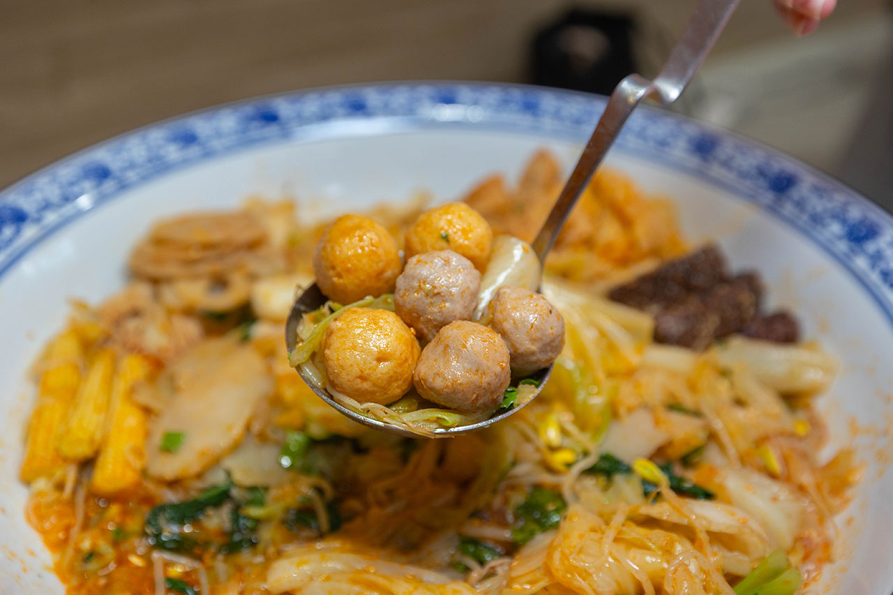 冒香香 勤美店|最新台中勤美川味美食報到,比臉大四川麻辣冒菜鍋 ! 超濃郁香辣湯頭,爆量食材讓你一吃上癮! 2026台中西區美食推薦 20 冒香香 勤美店|最新台中勤美川味美食報到,比臉大四川麻辣冒菜鍋 ! 超濃郁香辣湯頭,爆量食材讓你一吃上癮! 2026台中西區美食推薦 19