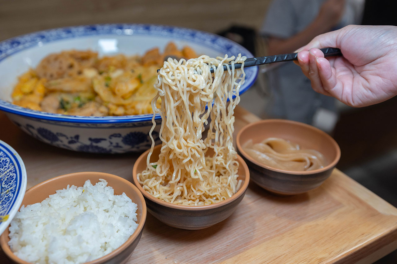 冒香香 勤美店|最新台中勤美川味美食報到,比臉大四川麻辣冒菜鍋 ! 超濃郁香辣湯頭,爆量食材讓你一吃上癮! 2026台中西區美食推薦 48 冒香香 勤美店|最新台中勤美川味美食報到,比臉大四川麻辣冒菜鍋 ! 超濃郁香辣湯頭,爆量食材讓你一吃上癮! 2026台中西區美食推薦 47