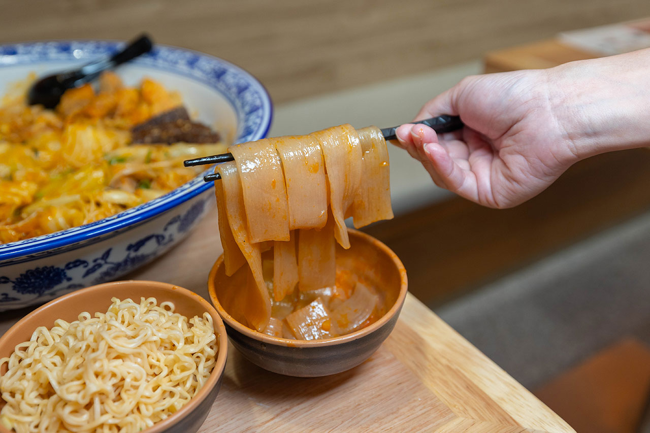 冒香香 勤美店|最新台中勤美川味美食報到,比臉大四川麻辣冒菜鍋 ! 超濃郁香辣湯頭,爆量食材讓你一吃上癮! 2026台中西區美食推薦 44 冒香香 勤美店|最新台中勤美川味美食報到,比臉大四川麻辣冒菜鍋 ! 超濃郁香辣湯頭,爆量食材讓你一吃上癮! 2026台中西區美食推薦 43