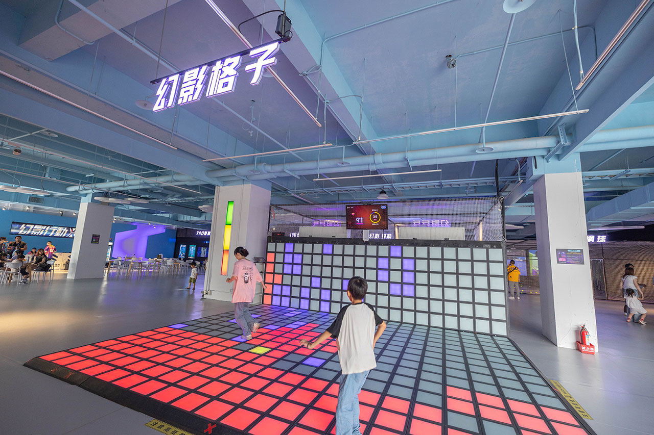 幻影行動｜台中麗寶樂園最新室內遊樂區 ！裸眼10D幻影歷險劇場、鬼屋探險、弓箭射擊，超好玩11項遊戲，讓孩子放電一整天的2026台中后里景點推薦！ 237