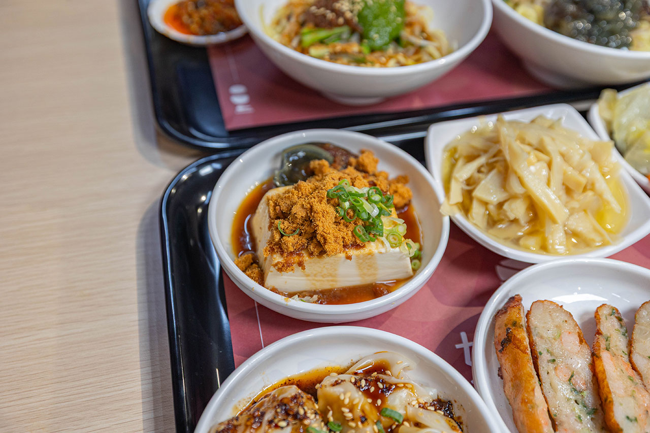 好肉燥｜最新台中黎明路美食報到！超濃厚黑金肉燥飯，特製青醬拌麵、皮蛋拌麵，2026台中南屯小吃推薦！ 29