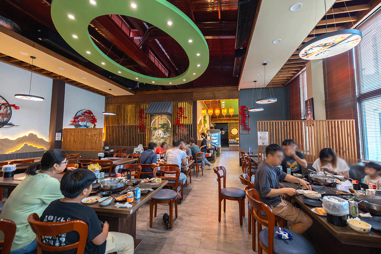 牛羊爭霸 八德店｜肉控必訪超狂桃園吃到飽火鍋，將近100樣食材牛豬羊海鮮一次吃個夠！ 還有甜點冰品自助吧，桃園八德羊肉爐推薦！ 3