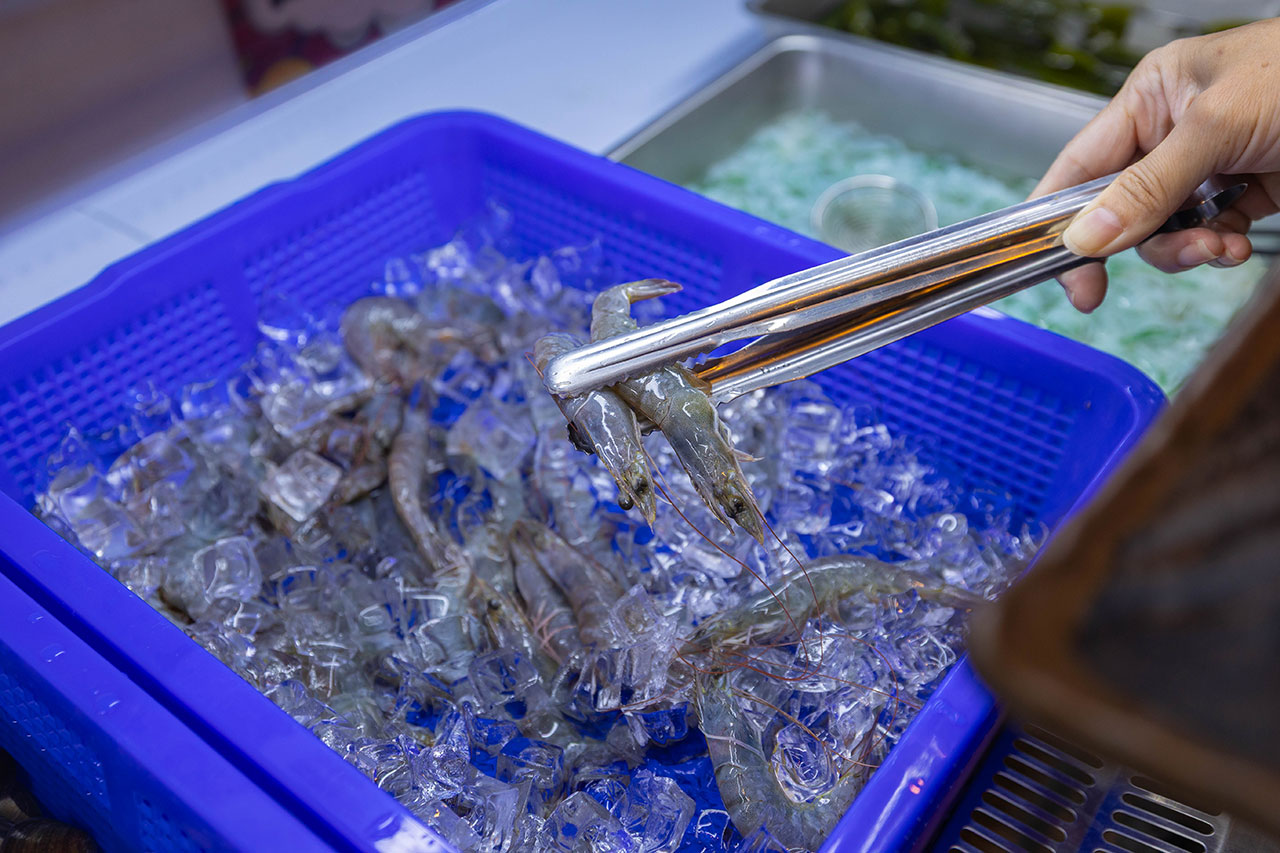 牛羊爭霸 八德店｜肉控必訪超狂桃園吃到飽火鍋，將近100樣食材牛豬羊海鮮一次吃個夠！ 還有甜點冰品自助吧，桃園八德羊肉爐推薦！ 31