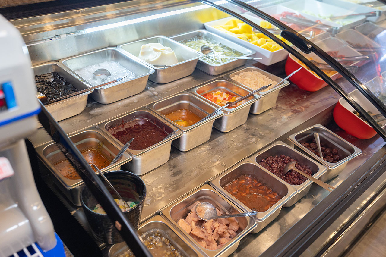 牛羊爭霸 八德店｜肉控必訪超狂桃園吃到飽火鍋，將近100樣食材牛豬羊海鮮一次吃個夠！ 還有甜點冰品自助吧，桃園八德羊肉爐推薦！ 105
