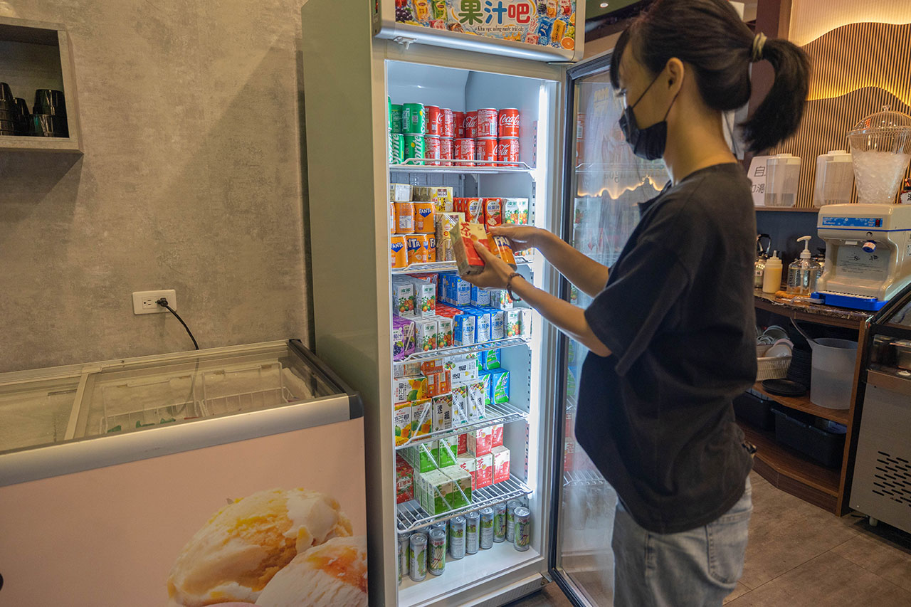 牛羊爭霸 八德店｜肉控必訪超狂桃園吃到飽火鍋，將近100樣食材牛豬羊海鮮一次吃個夠！ 還有甜點冰品自助吧，桃園八德羊肉爐推薦！ 75