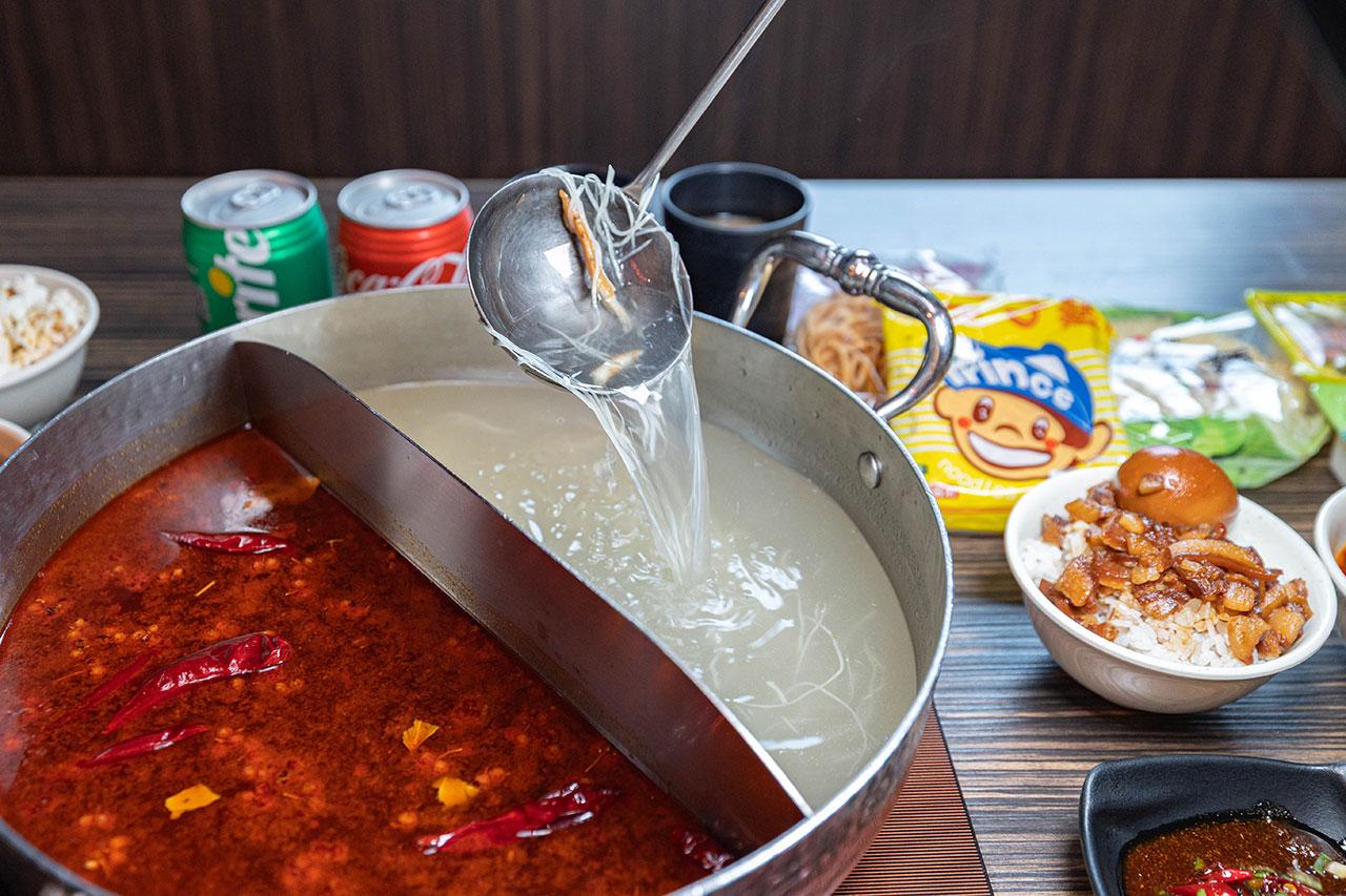 牛羊爭霸 八德店｜肉控必訪超狂桃園吃到飽火鍋，將近100樣食材牛豬羊海鮮一次吃個夠！ 還有甜點冰品自助吧，桃園八德羊肉爐推薦！ 95