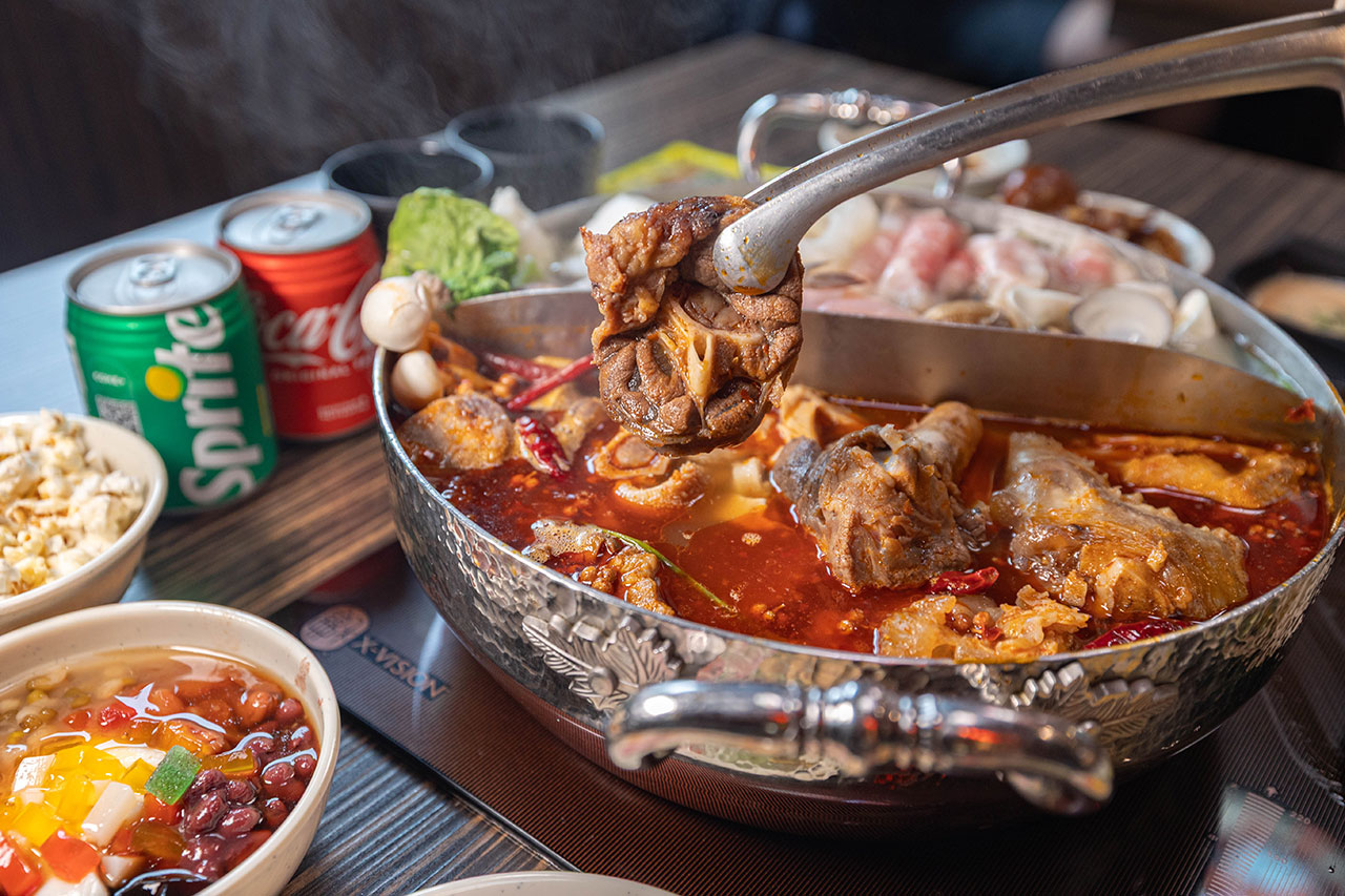 牛羊爭霸 八德店｜肉控必訪超狂桃園吃到飽火鍋，將近100樣食材牛豬羊海鮮一次吃個夠！ 還有甜點冰品自助吧，桃園八德羊肉爐推薦！ 93