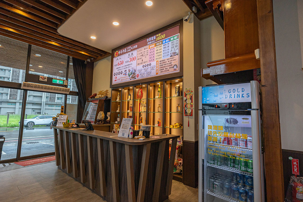 牛羊爭霸 八德店｜肉控必訪超狂桃園吃到飽火鍋，將近100樣食材牛豬羊海鮮一次吃個夠！ 還有甜點冰品自助吧，桃園八德羊肉爐推薦！ 79